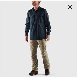 Fjall Raven Men's Navy Button-Up Shirt with Chest Pockets Abisko Trekking